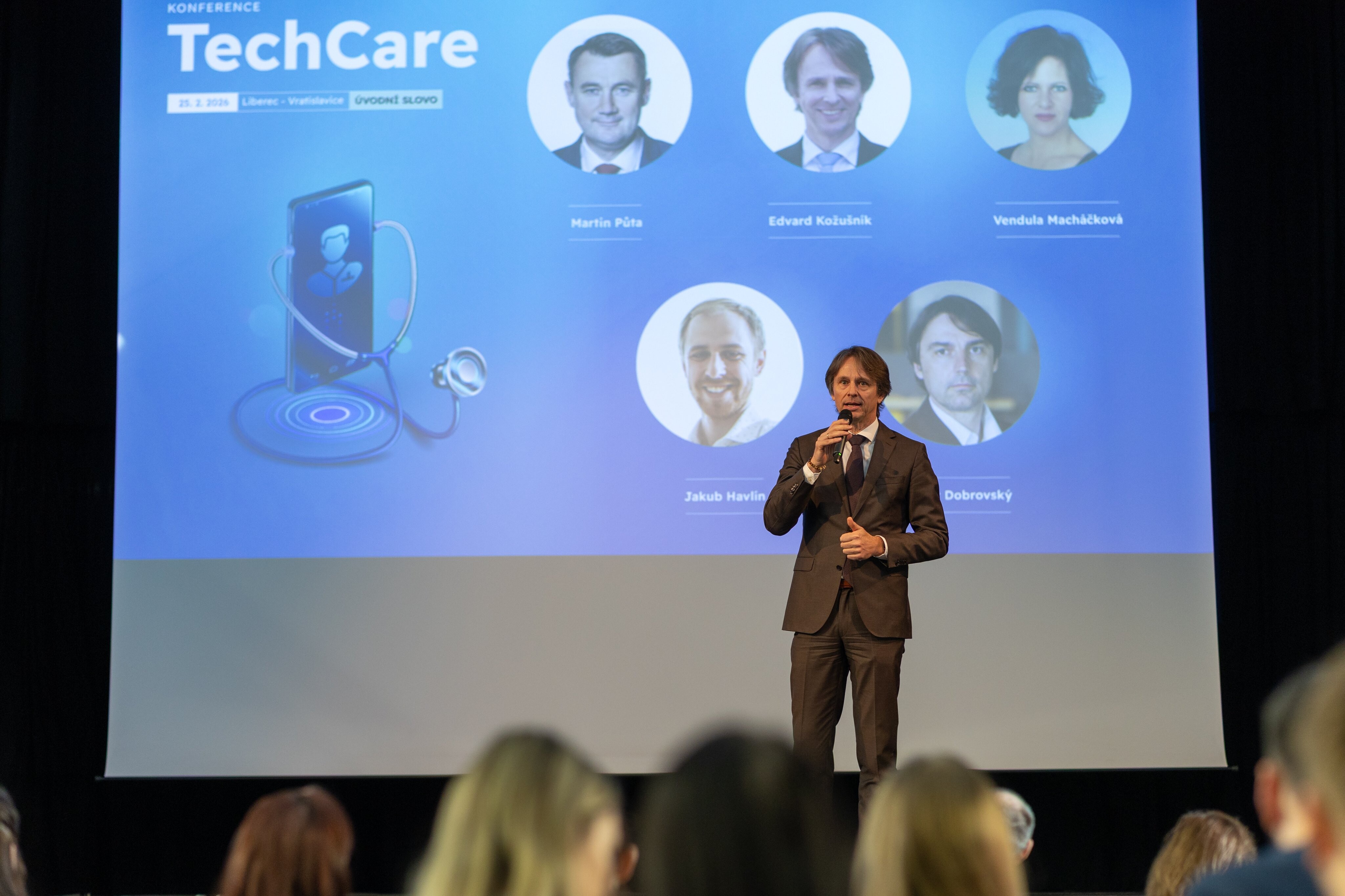 TechCare 2026 spojil špičky medicíny a technologické inovátory. Do ...