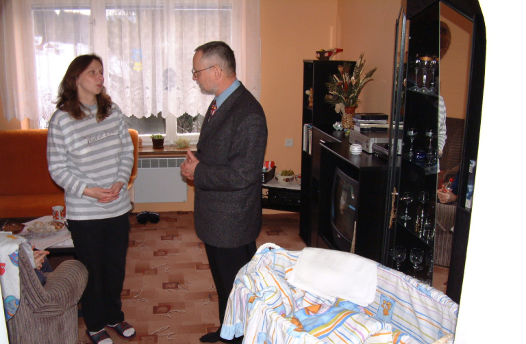 Hejtman navštívil rodinu prvního občánka Libereckého kraje roku 2004