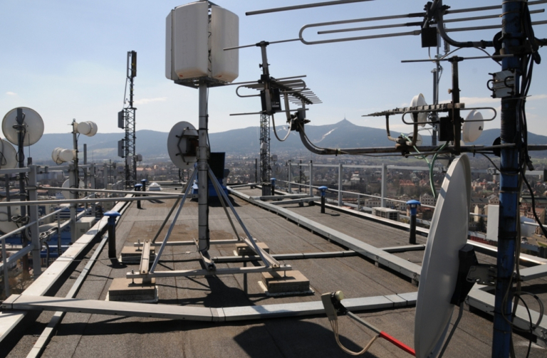 Objevujeme Liberecký kraj  - Rozhled ze střechy &amp;#8222;výzkumáku&amp;#8220; 