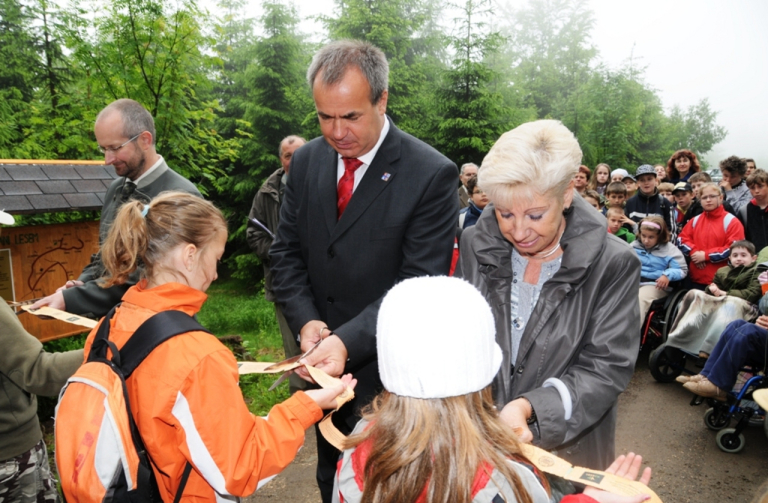 Od Výpřeže vede krásná procházka po naučné a prožitkové stezce