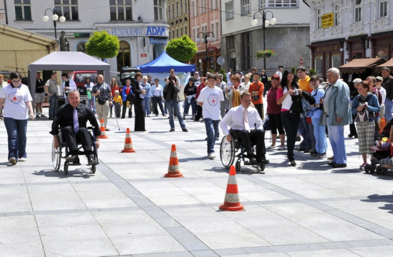 Den zdravotně postižených moderoval v Jablonci n. N. Jiří Krytinář