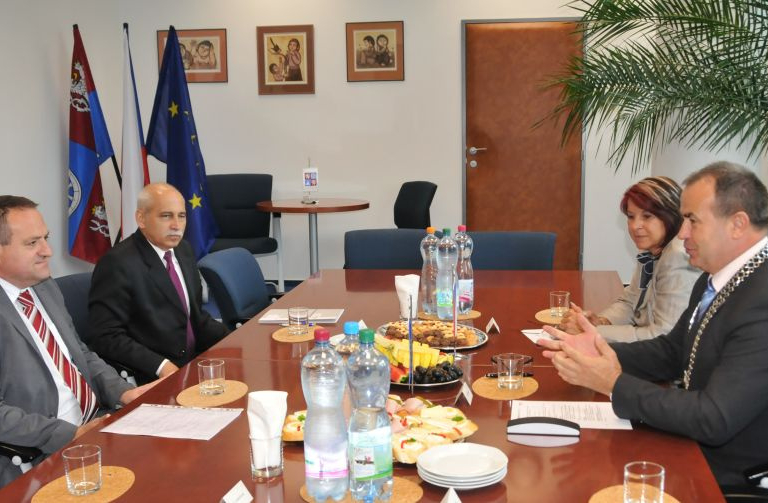 Hejtman a členové Rady LK se setkali s velvyslancem ČR v Belgii 
