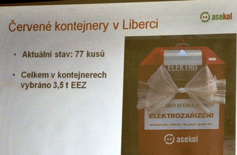 ilustrační foto - kontejnery na elektroodpad