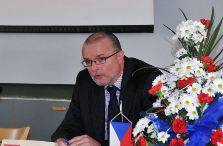 Švýcarské jaro: Konference na téma demokracie očima moderátora 