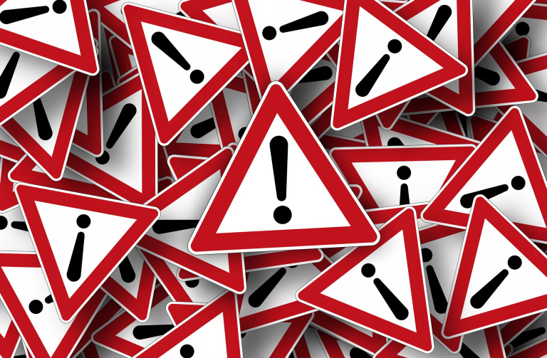road-sign-663368_1920