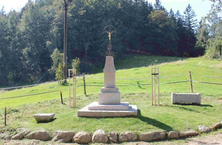 kříž