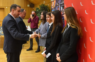 Hejtmani jednali s ministry školství a pro místní rozvoj 