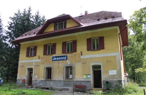 Jesenný (žel. zast. - 1)